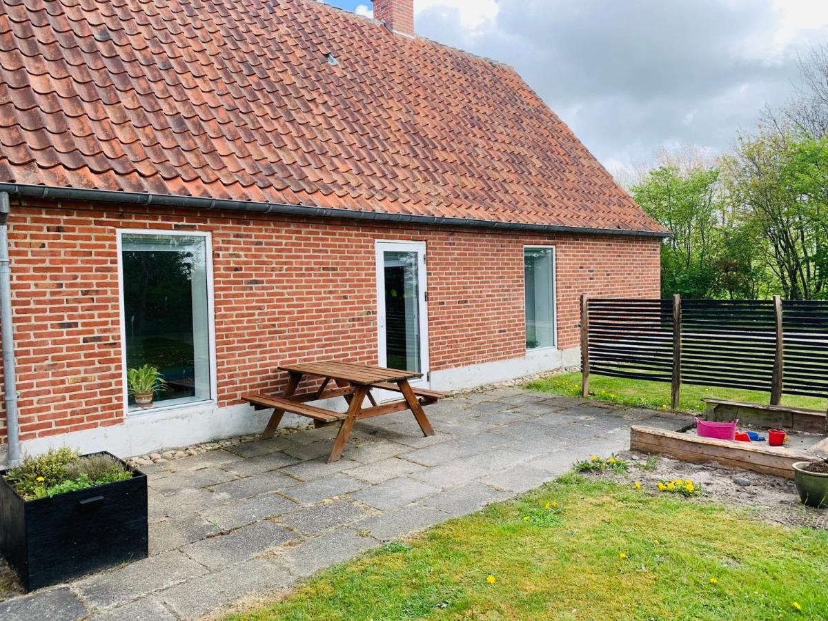 Sdr Gronkaer Feriehus - Holiday House Baekmarksbro Bagian luar foto